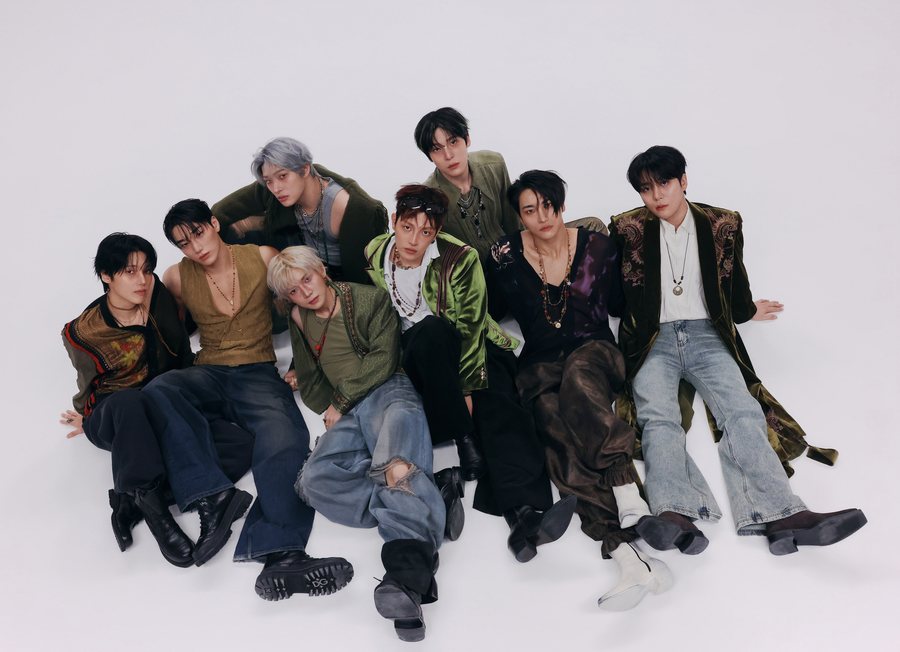 ATEEZ group concept photo